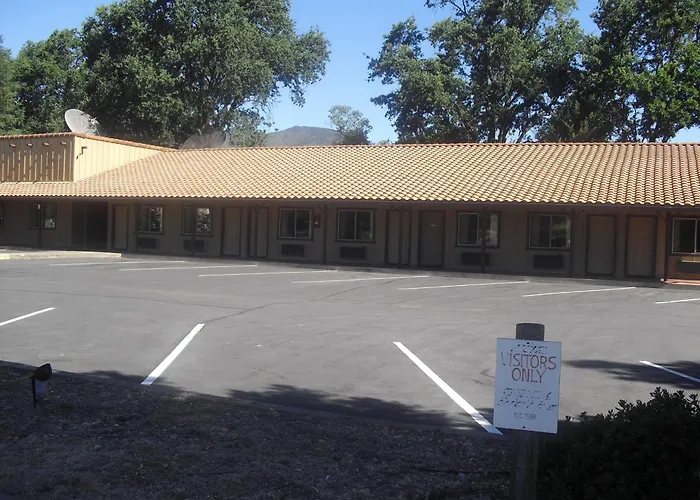 Creekside Lodge