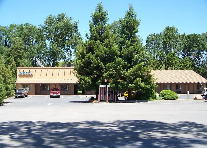 Creekside Lodge