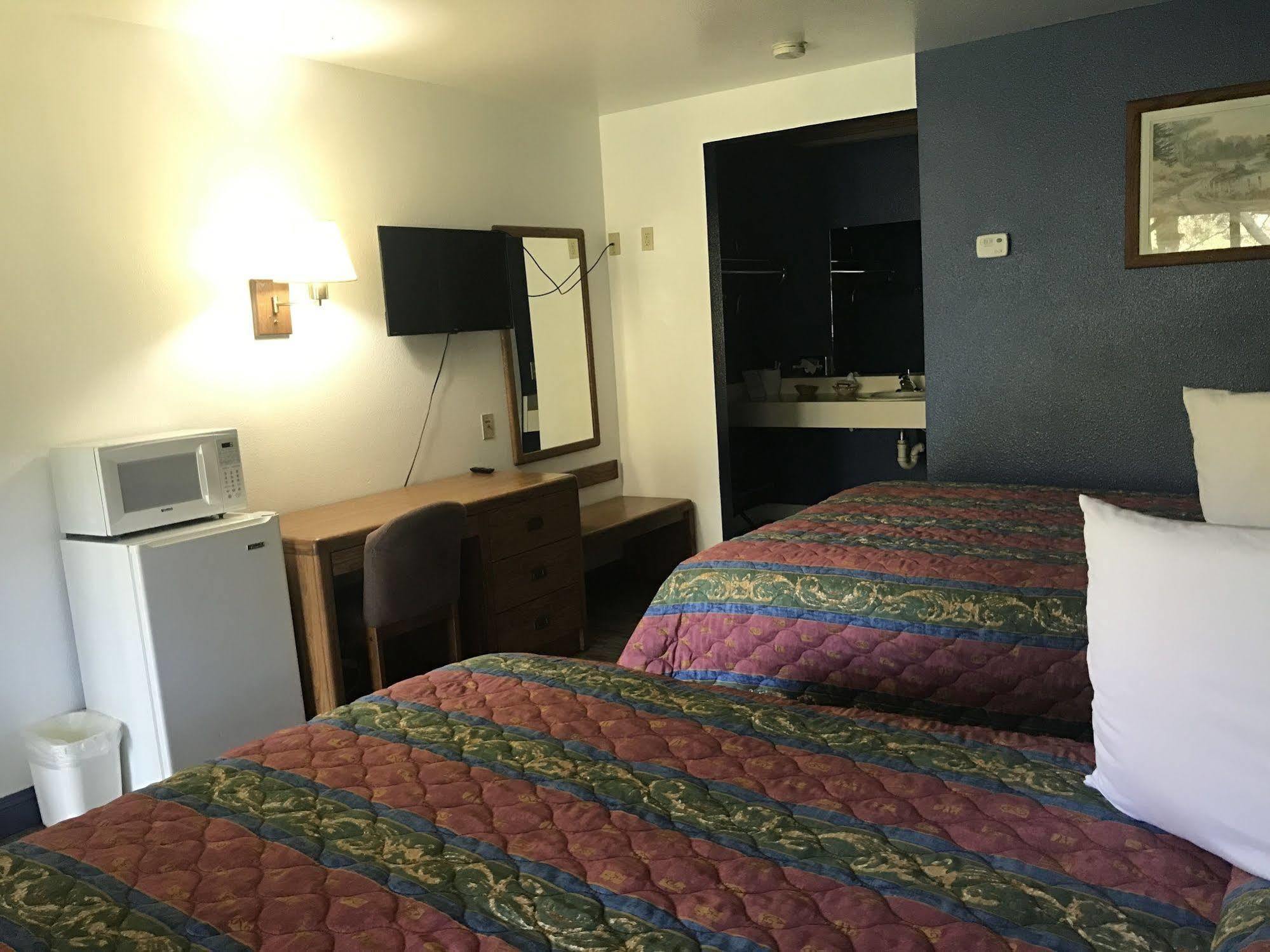 Motel Creekside 2*