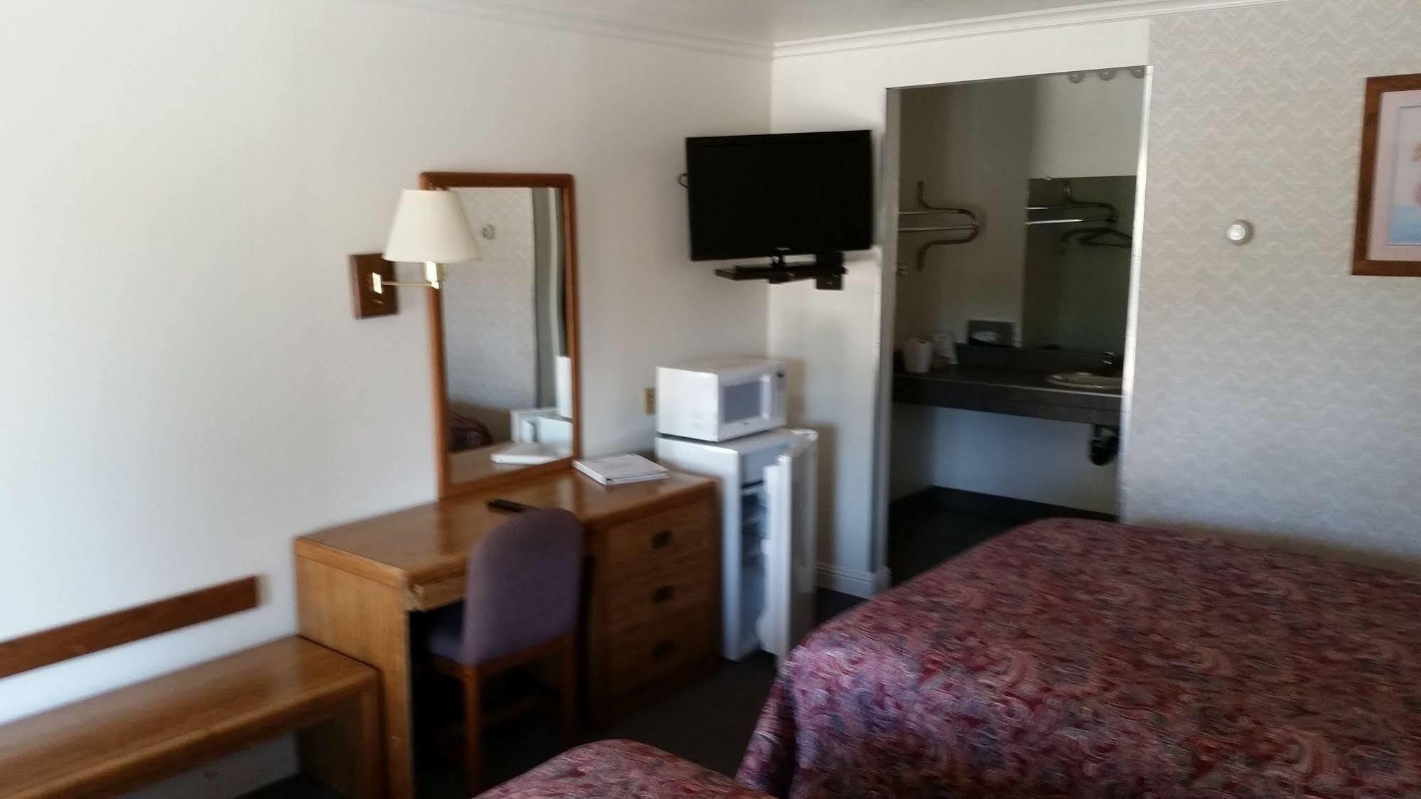 Creekside Motel